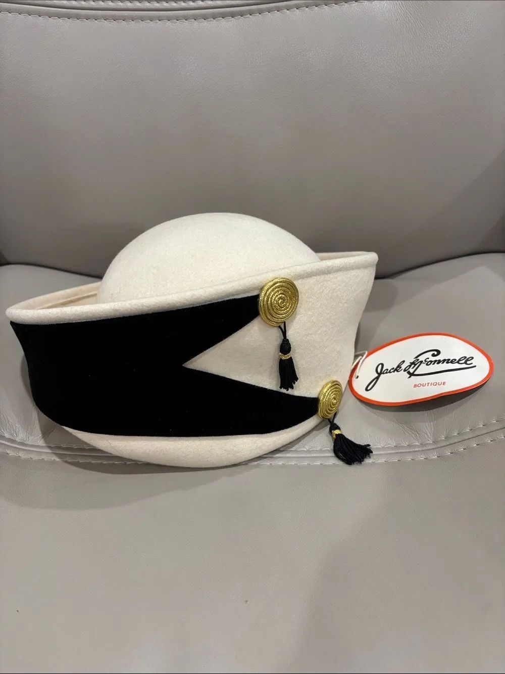 Jack McConnell Boutique Cream and Black Vintage Pillbox Hat